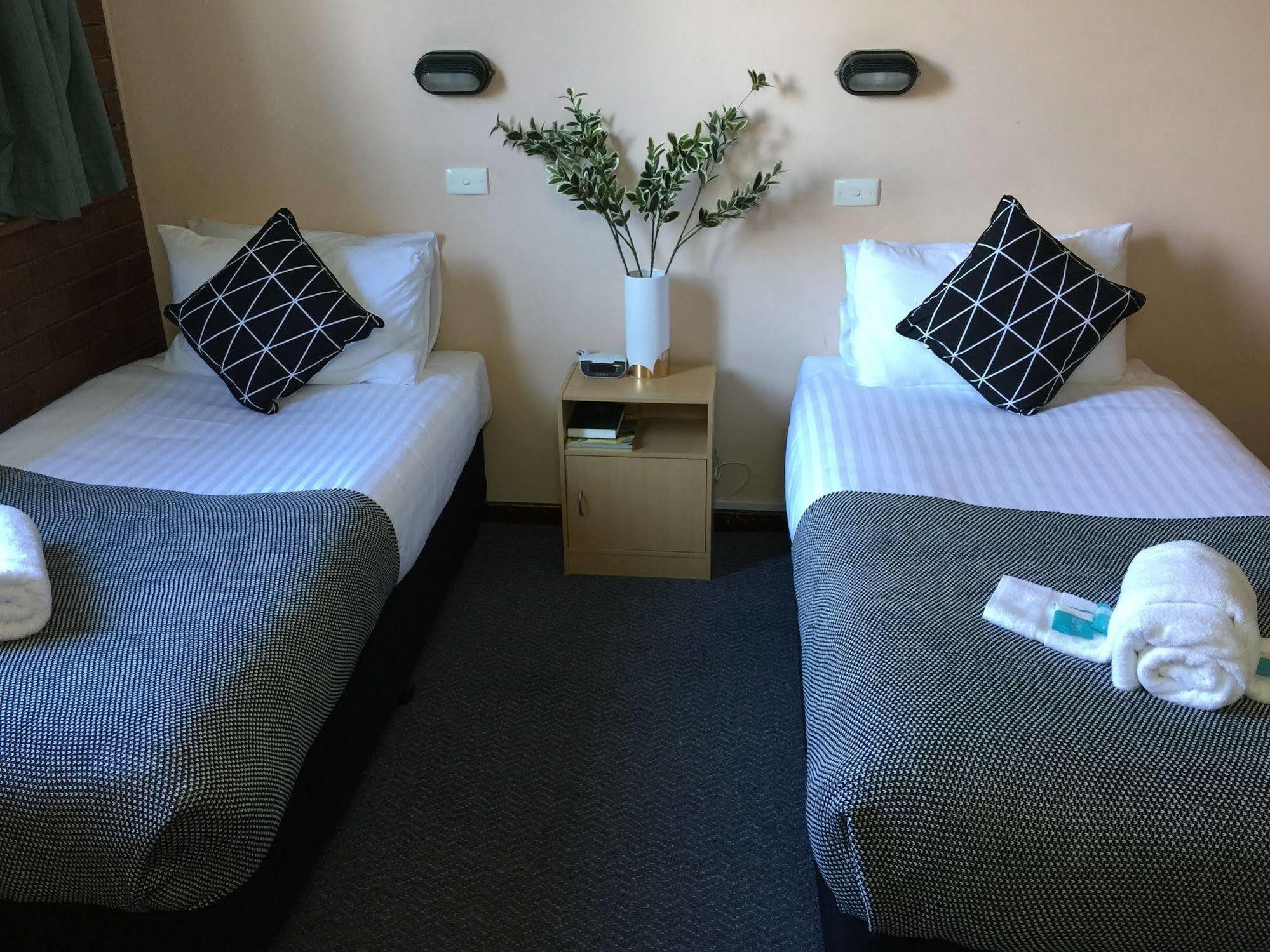 Nowra Motor Inn Экстерьер фото